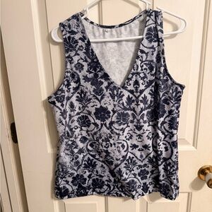 Floral Patterned Sleeveless Top - Black and White